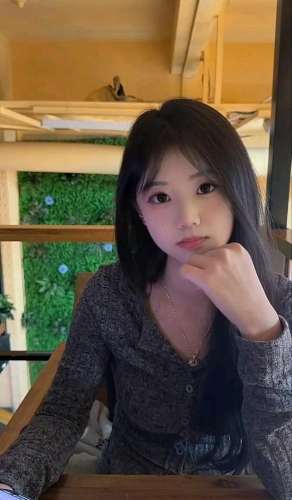 何真真的照片