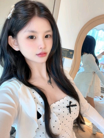 小怡乖乖的照片