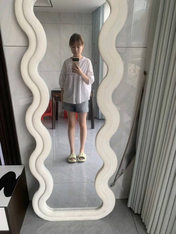 ai呦的照片
