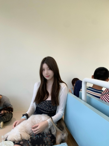 猫系女友的照片