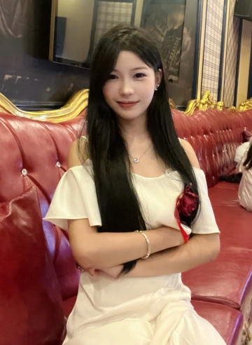 何真真的照片