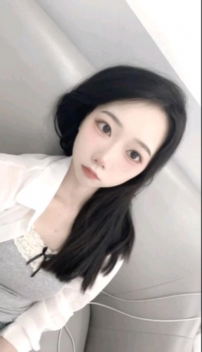 小浅浅的照片