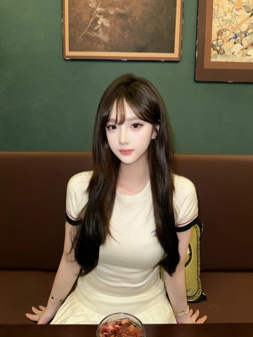 小妍希的照片