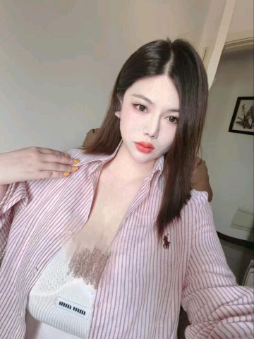 臭宝贝她的照片