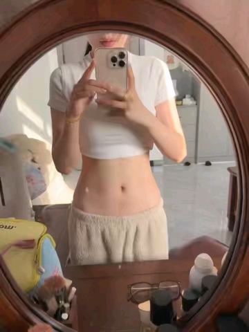 过去的叶子的照片