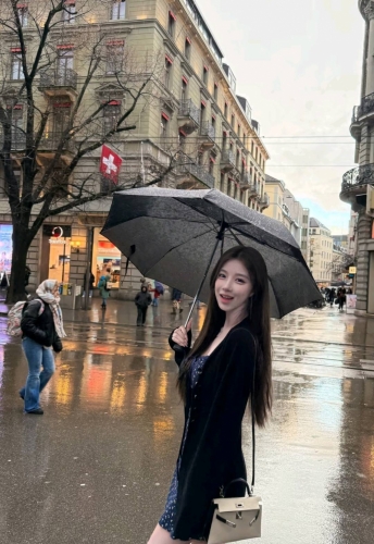 李云朵的照片