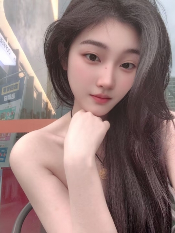 人间水密桃子的照片