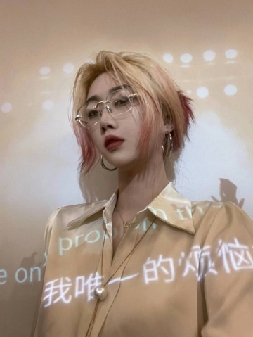 玲玲琪琪的照片