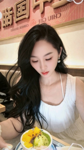 麒麟琪琪的照片