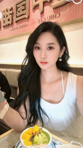 麒麟琪琪的照片