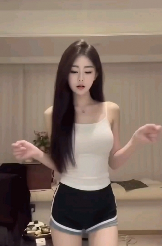 于彤的照片