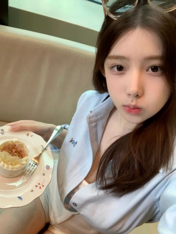 猫系女友的照片