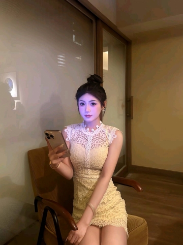 小乖乖女孩的照片