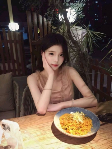 淡若清清的照片