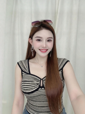 妮丽的照片