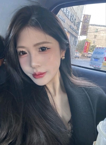 小梓妍的照片