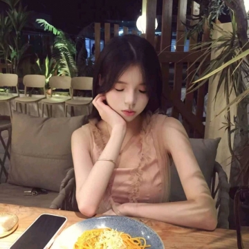 淡若清清的照片