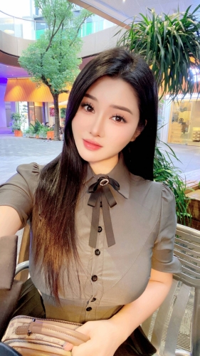 静静氵的照片