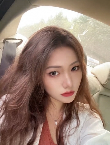 琪琪c605的照片
