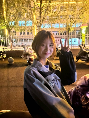 微喇裤女夏的照片