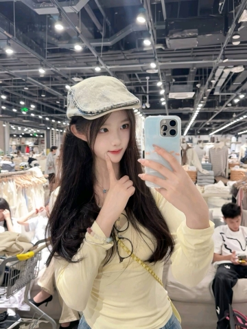 莓烦恼婷的照片