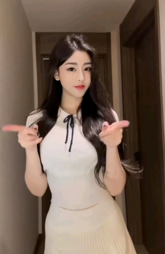 于彤的照片