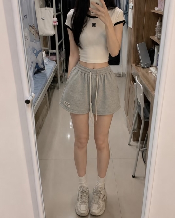 是安琪拉的照片