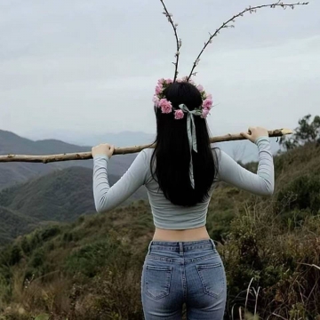 燕妮妮的照片
