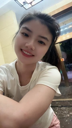 燕妮妮的照片