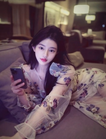 狐媚媚的照片
