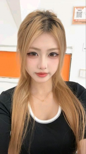 是莉莉的照片