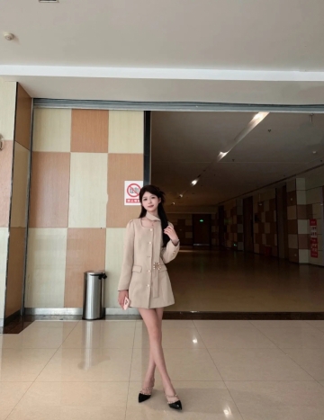 一半柚子的照片