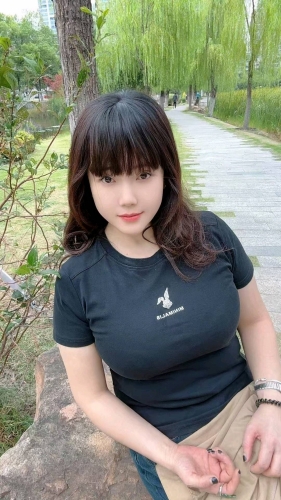 依然F的照片