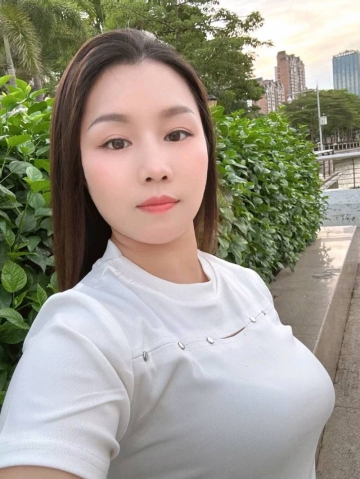 二妹儿的照片