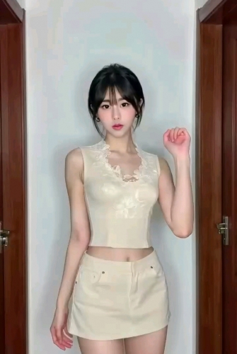 于彤的照片