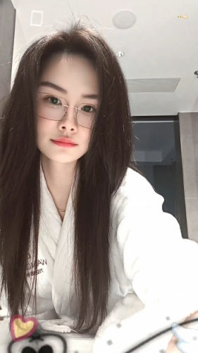 清妍很哇塞的照片