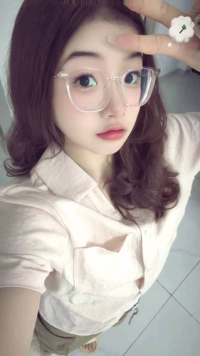 凌晨一点的猫吖的照片