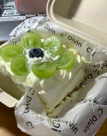 淘气鬼玲玲的照片