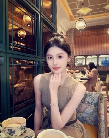 一米八的小猪猪的照片