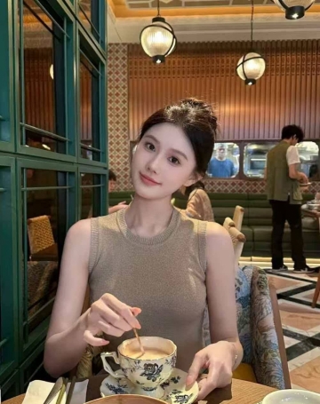 一米八的小猪猪的照片