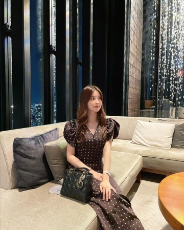大白兔v的照片