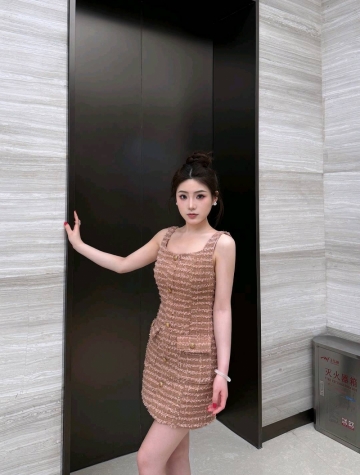 小乖乖女孩的照片