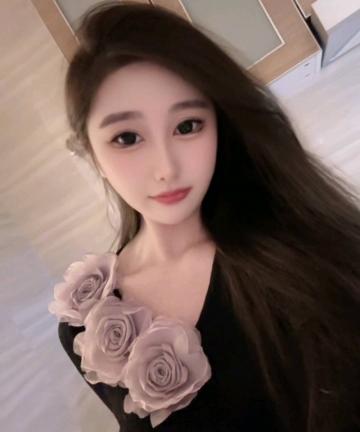 赵甜甜的照片