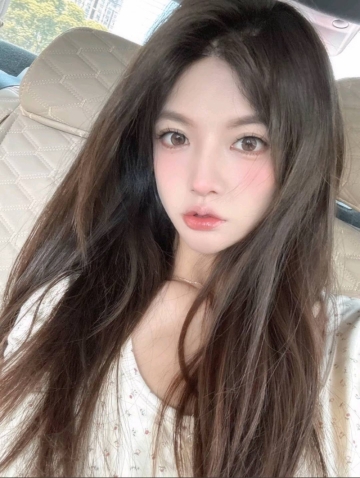 小娅呢的照片