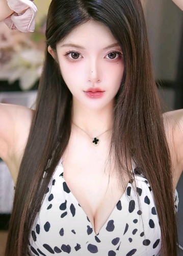小娅呢的照片