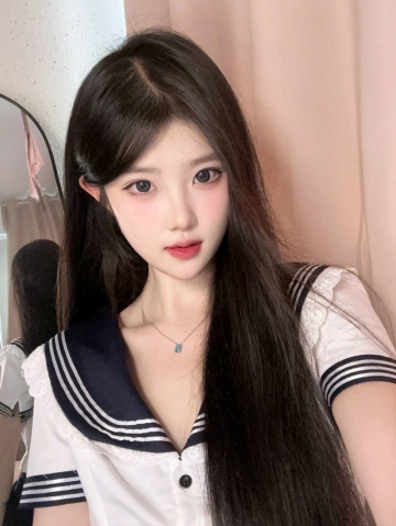 莓烦恼婷的照片
