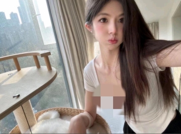 小娅呢的照片