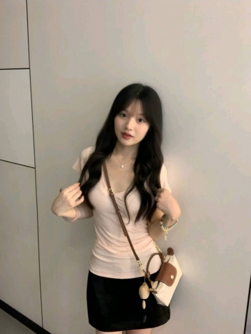 梦梦在无聊的照片