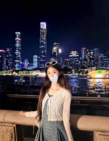 严七七的照片