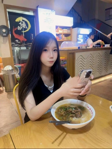 茹茹不小心的照片